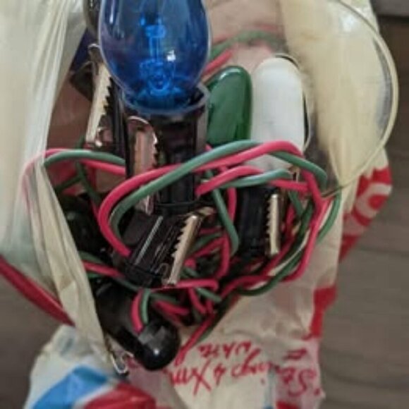 2 strings of Vintage Christmas lights - Picture 3 of 3